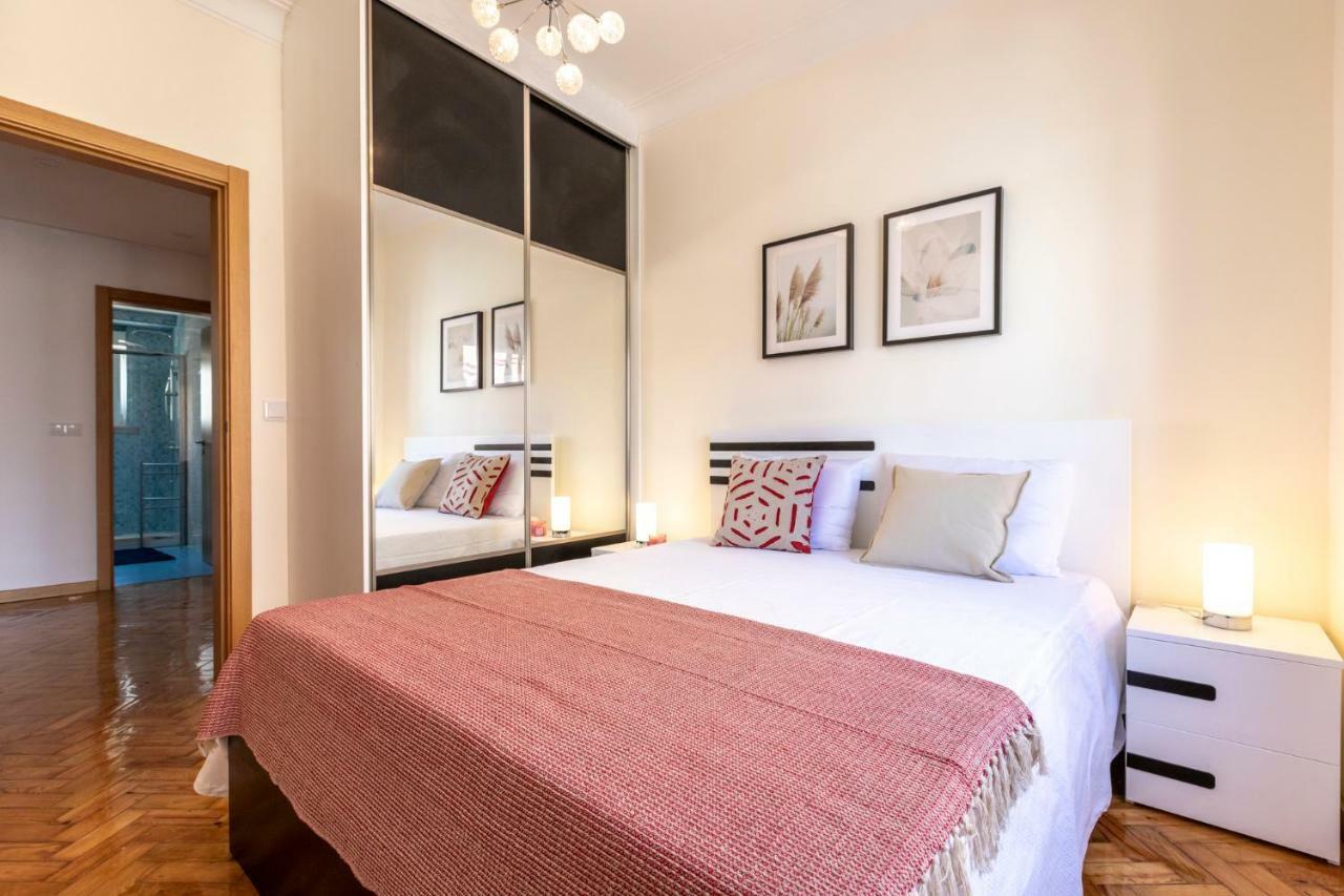 Like-Home-T3 Apt-Campolide, Near Amoreiras Mall Lisboa Extérieur photo
